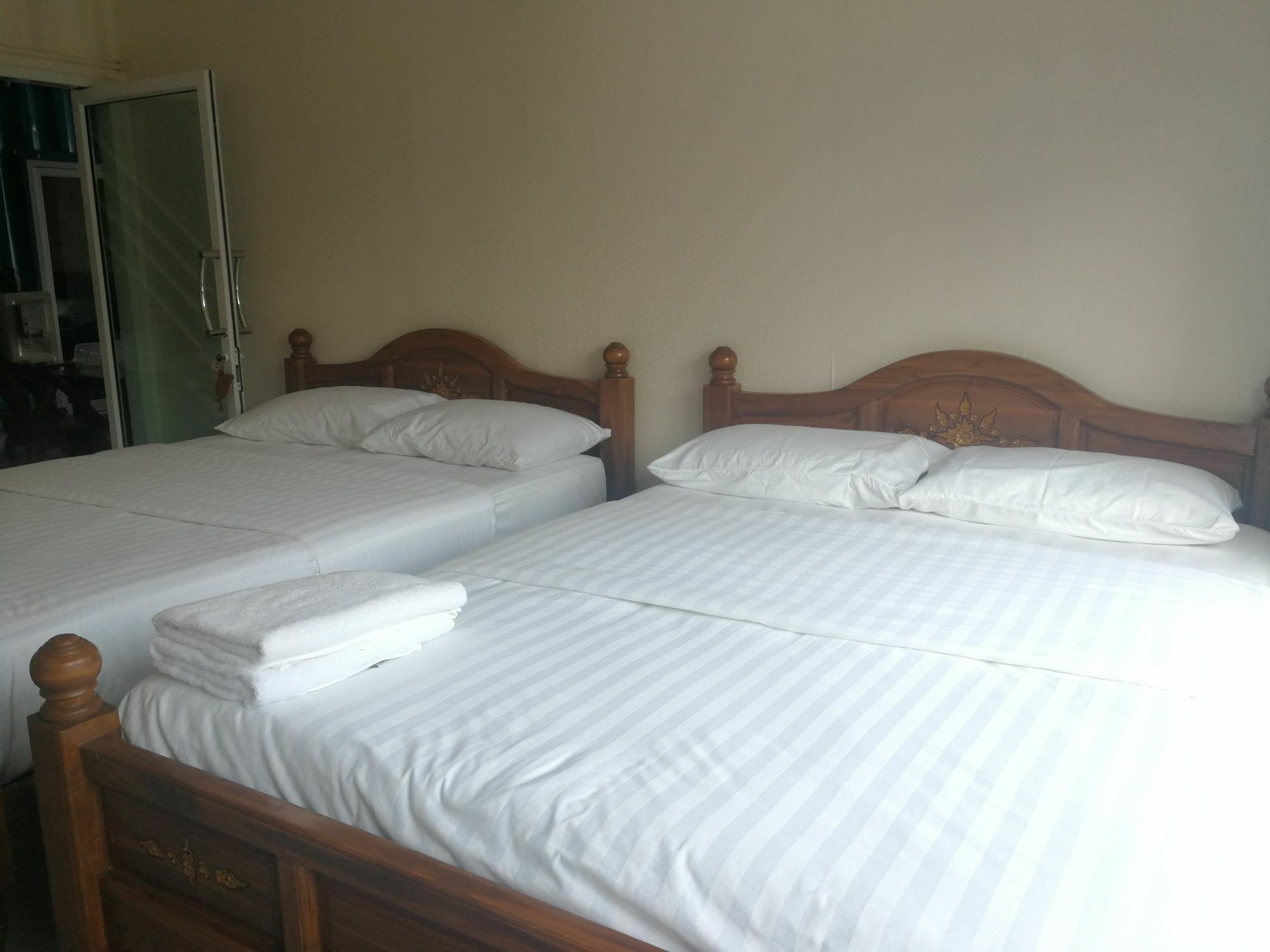 Farsai Homestay ลพบุรี ภายนอก รูปภาพ